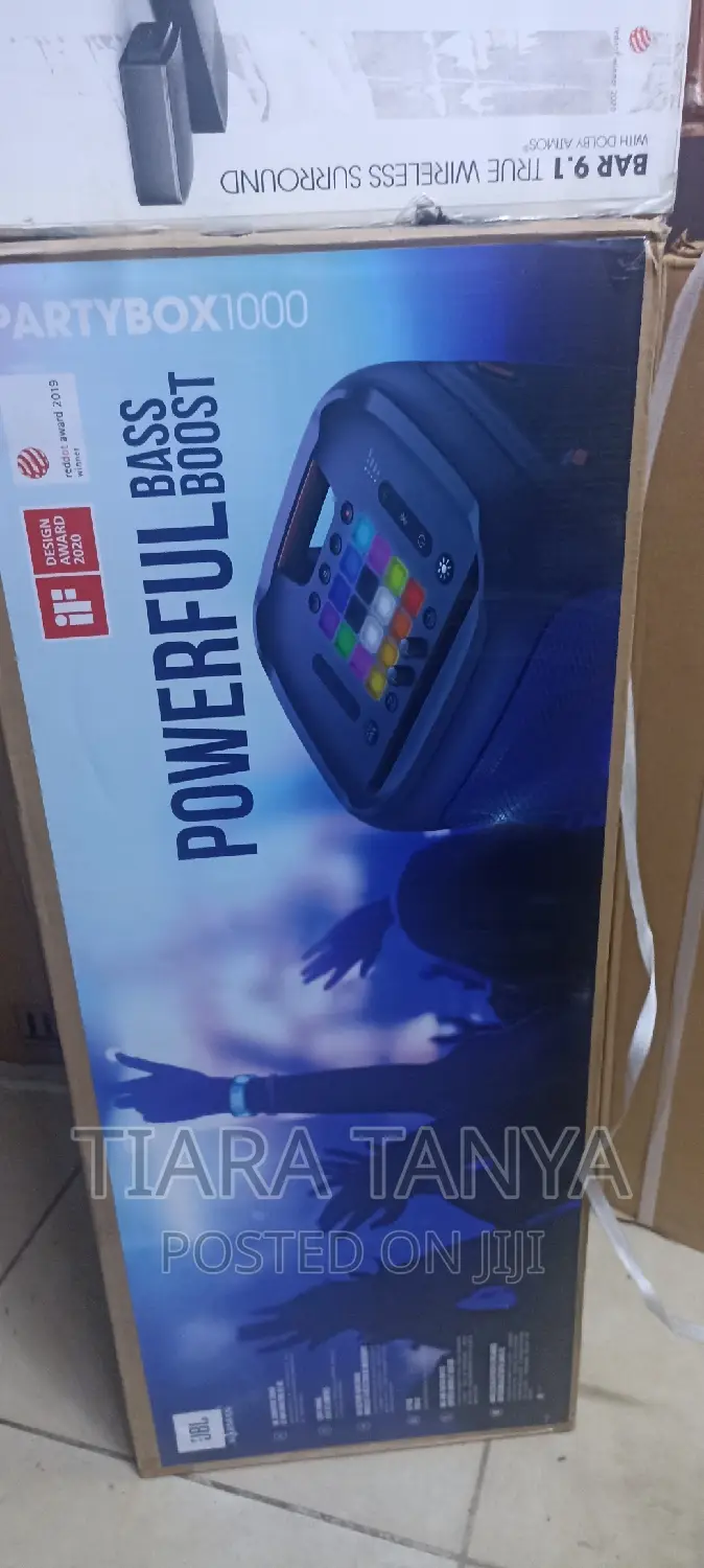 JBL Partybox 1000 With Full Panel Light Effects 1100 Watts