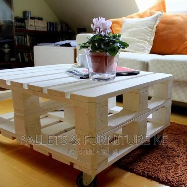 A Simple Coffee Table