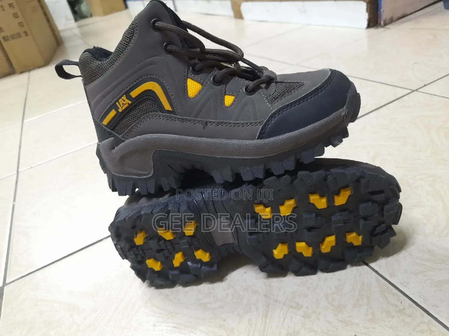 Skyview Hiking Boots, Small Size/Hiking Boots (36,37,38,39)