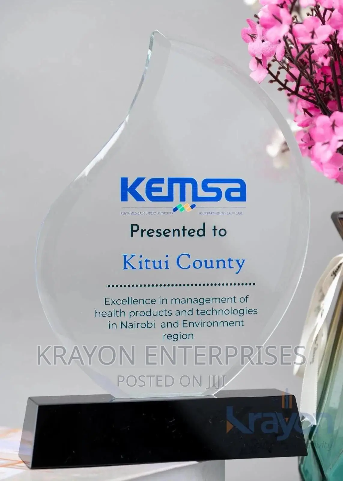 Black Base Crystal Award