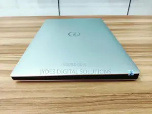 Laptop Dell Precision 5540 32GB Intel Core I7 SSD 512GB