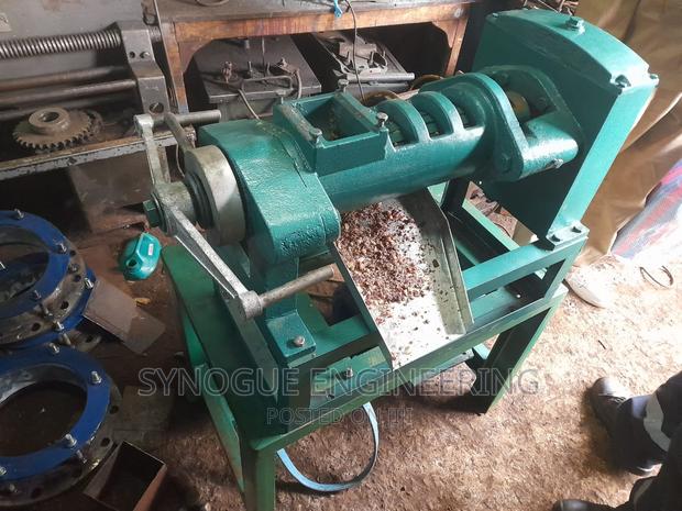 Oil Press Machine - thumbnail 4