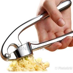 Garlic Crusher Garlic Crusher - thumbnail 2