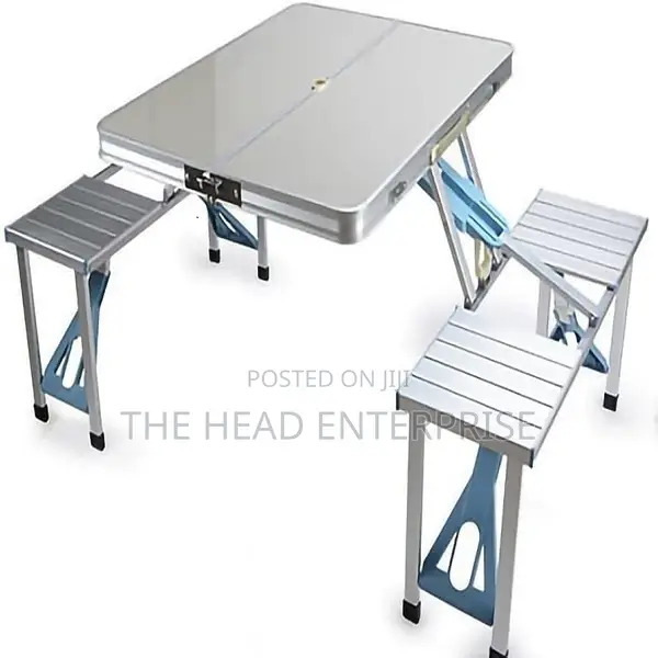 Camping Table ( Foldable and Portable) Easy to Use