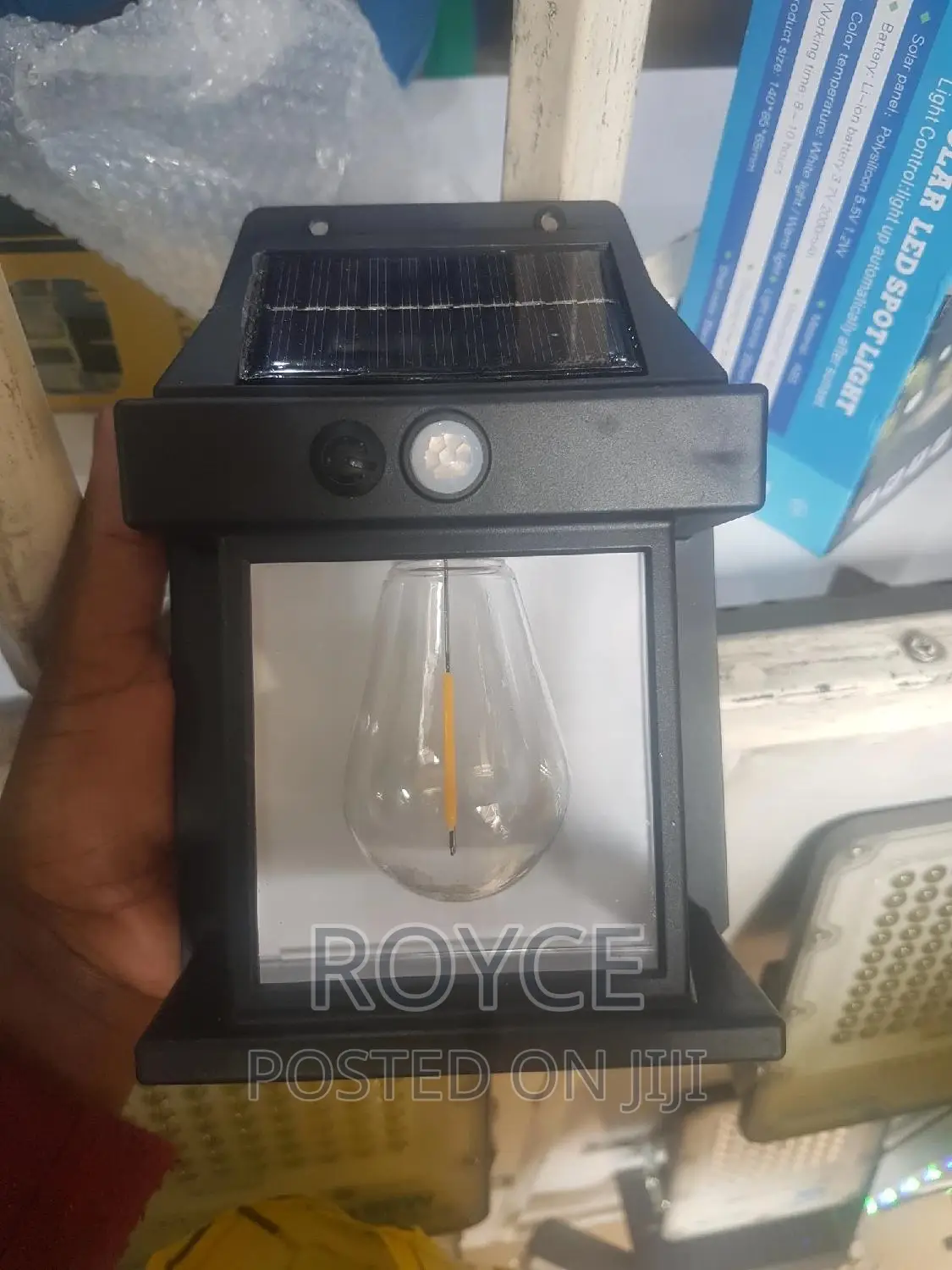 Solar Interaction Wall Lamp