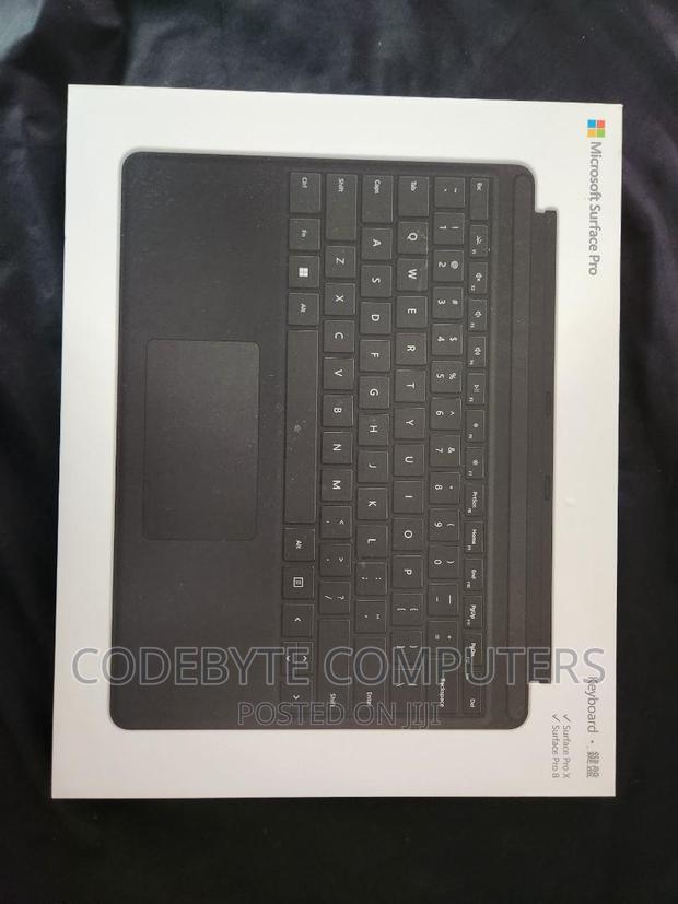 Microsoft Surface Pro 8/9 Signature Keyboard Black - main view