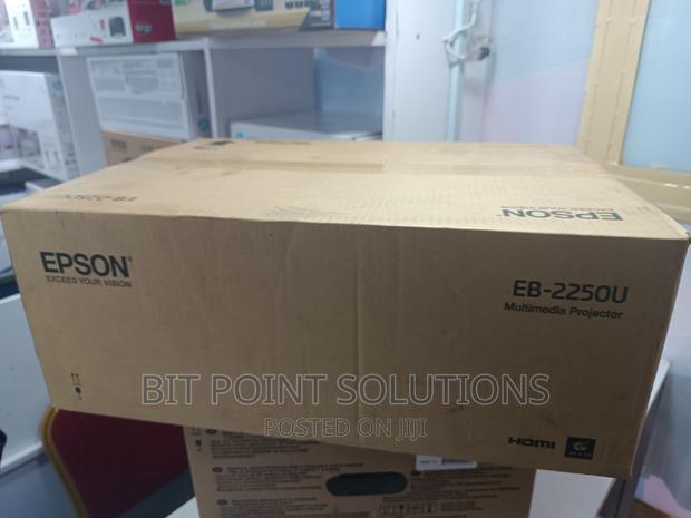 Epson Eb-2250u Projector 3lcd Wuxga 5000lumens Projector - thumbnail 2
