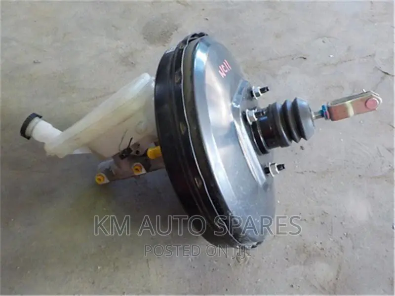 Nissan Tiida Brake Booster/Master Cylinder.