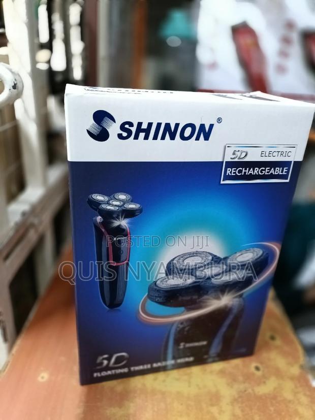 Rechargeable Hair Smoother. - thumbnail 3