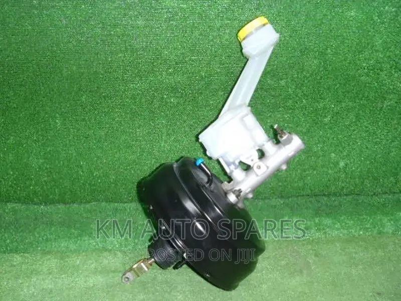 Nissan Xtrail Nt30 Brake Booster/Master Cylinder.