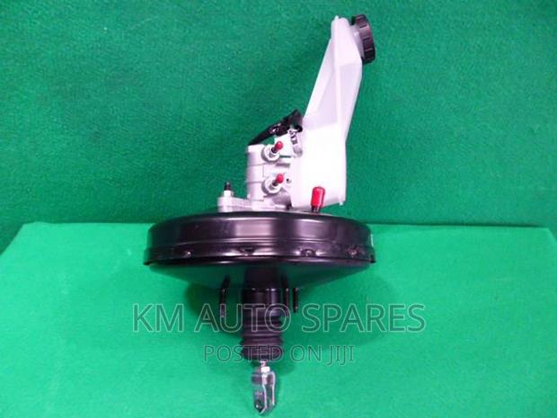 Nissan Xtrail Nt31 Brake Booster/Master Cylinder.