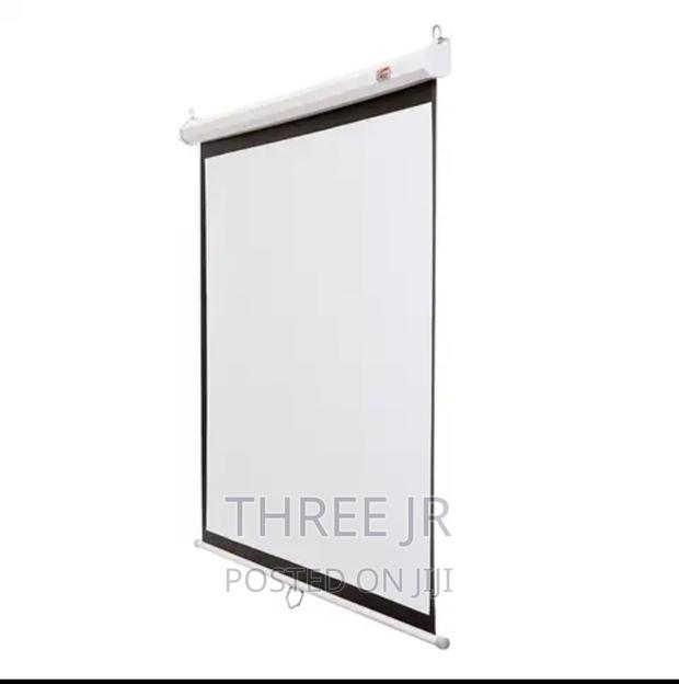 Discounts on Manual Projection Screens