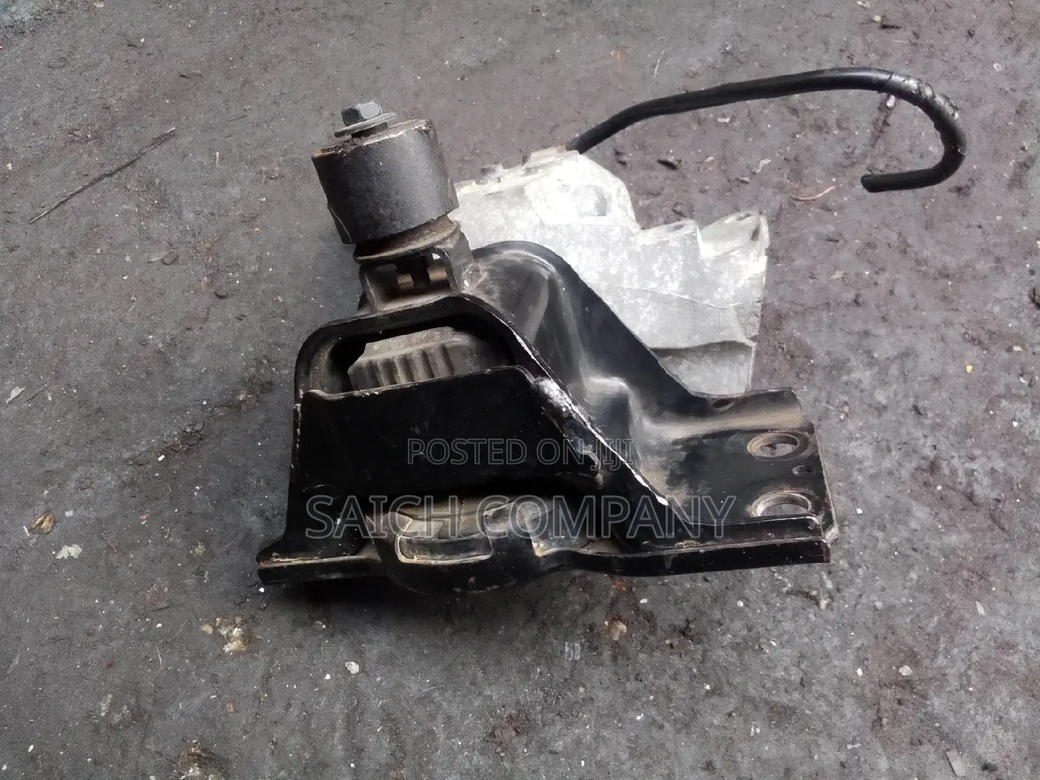 Nissan Serena C26 Engine Mounting