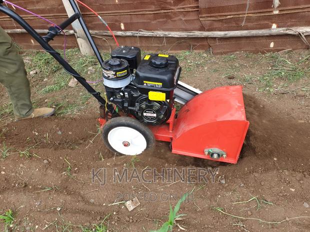 Gasoline Powered Weeding Machine - thumbnail 4