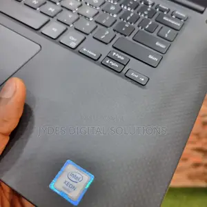 Laptop Dell Precision 5510 16GB Intel Xeon SSD 512GB
