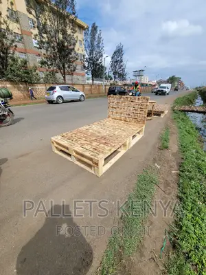 Pallet Bed- 4*6 Detachable and Blazed Pallet Bed. (#Cxz03,4)
