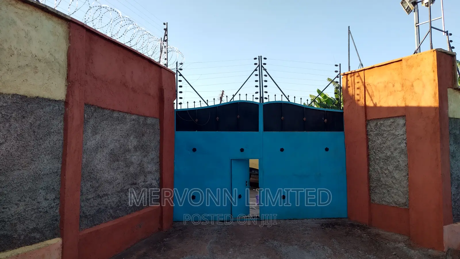 50 by 100 Advanced Razor and Electric Fencingin Kenya