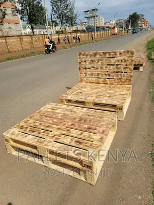 Pallet Bed- 4*6 Detachable and Blazed Pallet Bed. (#Cwt03)