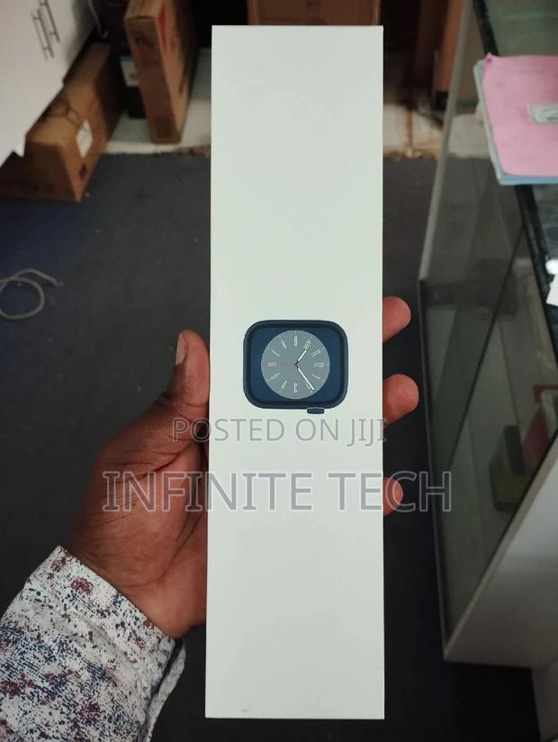 Apple Watch Series 8 45mm Black - thumbnail 3