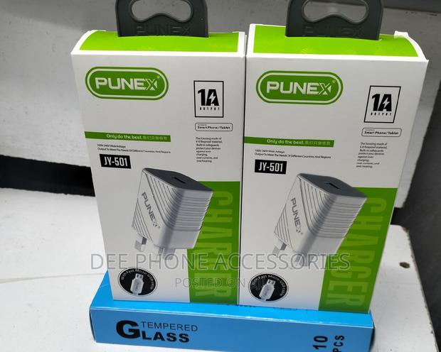 Punex Fast Charging Charger - main view