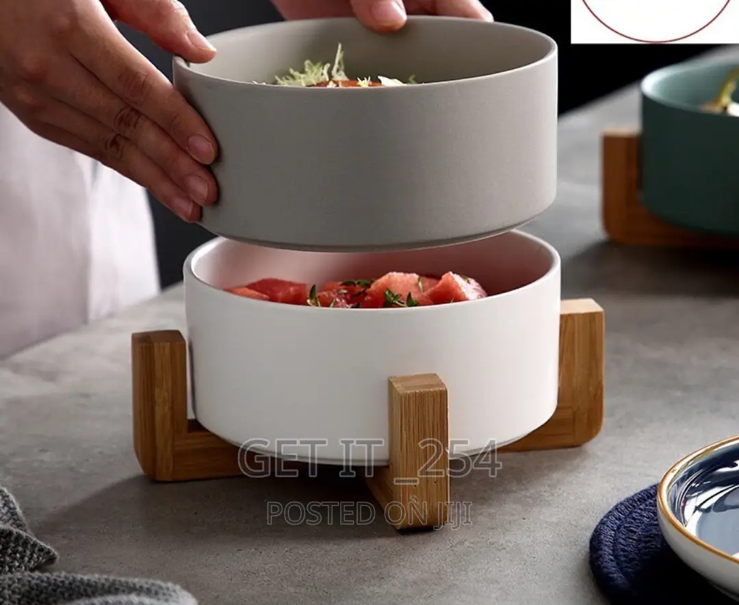 Nordic Salad Bowl With Wooden Handle
