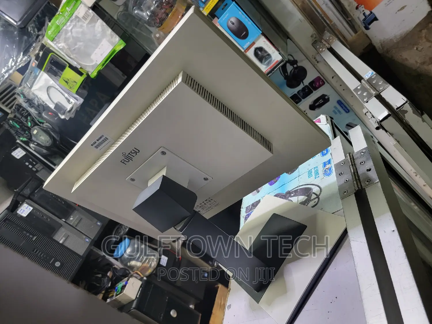 Fujitsu 22inch TFT Monitor