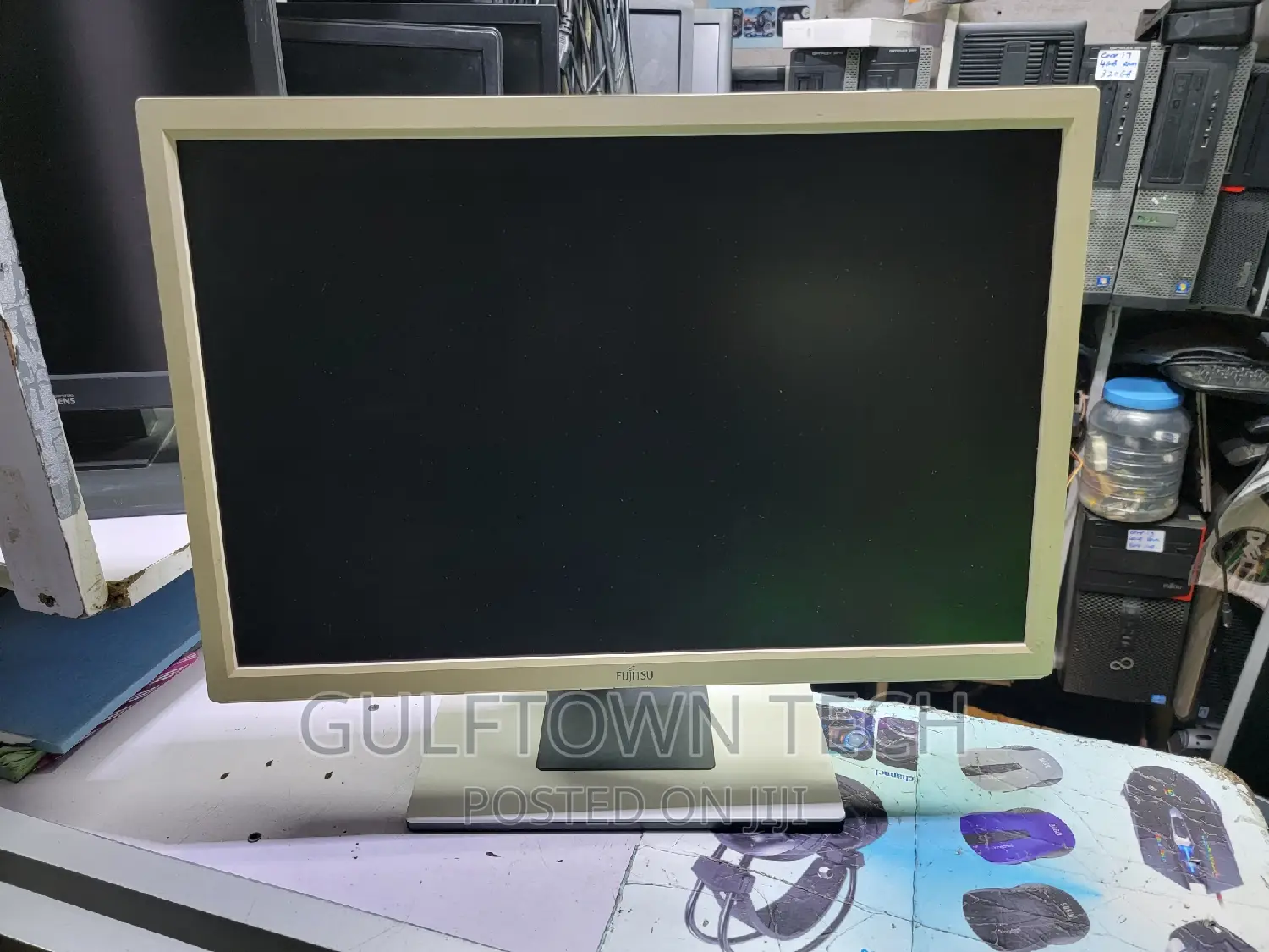 Fujitsu 22inch TFT Monitor