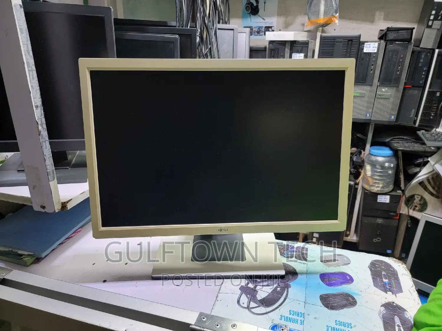 Fujitsu 22inch TFT Monitor