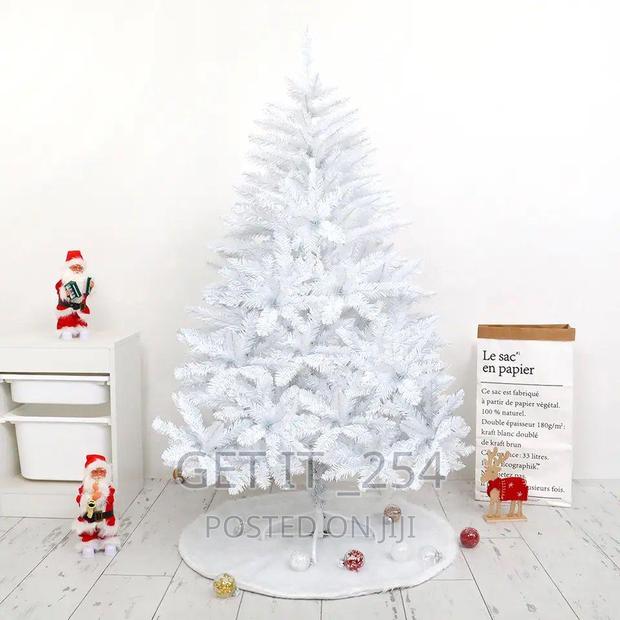 White Christmas Tree
Size :1.5meters(5ft)