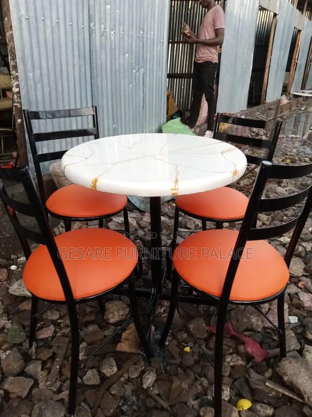 Hotel/Bar Table With 4 Chairs - thumbnail 4