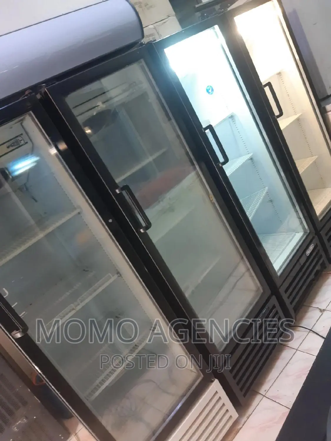 Display Fridges 300l
