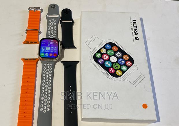 Ultra 9 Full Touch Screen Healthtracker Smart Watch 3 Straps