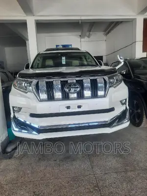 Toyota Land Cruiser Prado 2.8 2017 Silver