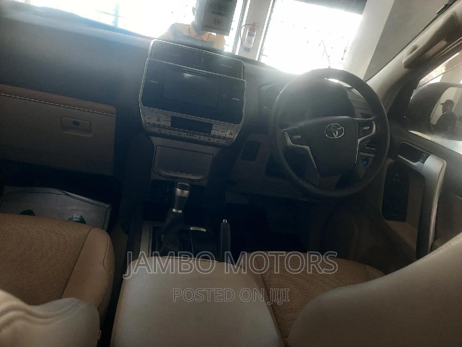 Toyota Land Cruiser Prado 2.8 2017 Silver