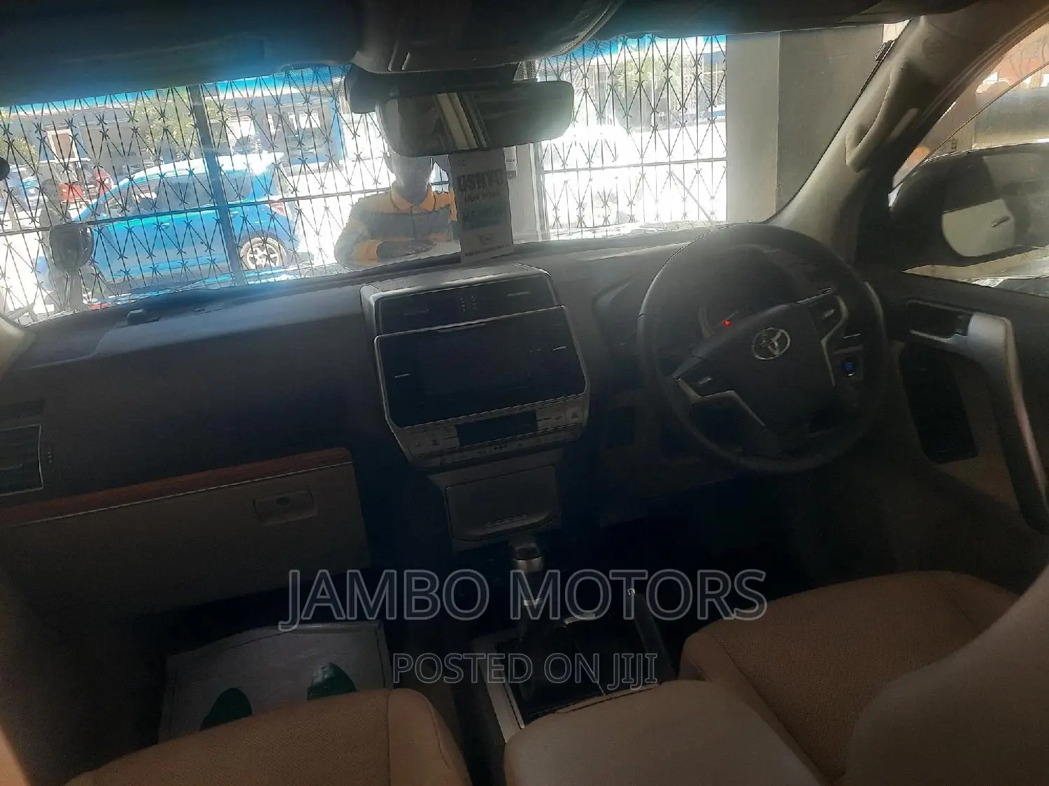 Toyota Land Cruiser Prado 2.8 2017 Silver