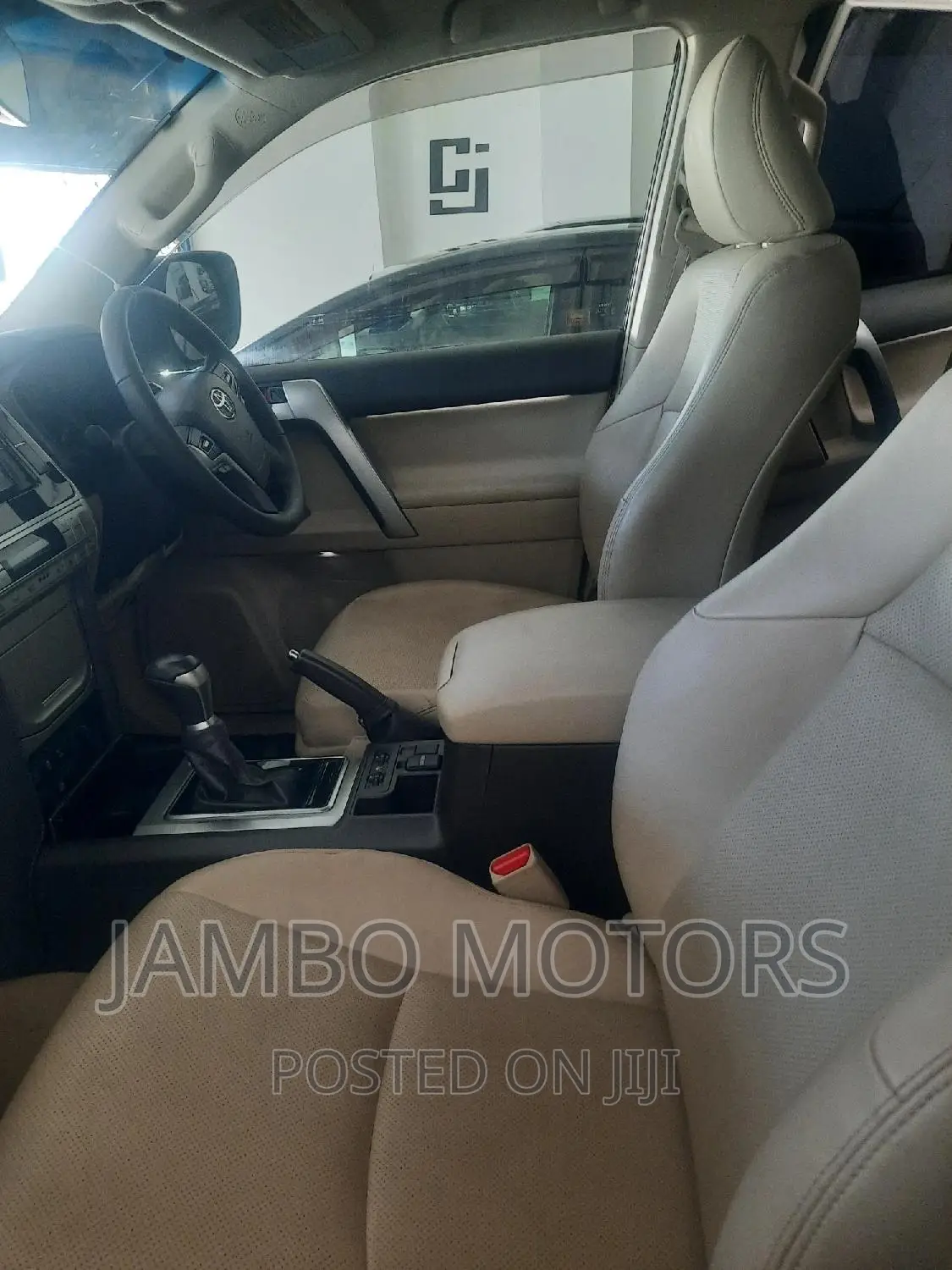 Toyota Land Cruiser Prado 2.8 2017 Silver