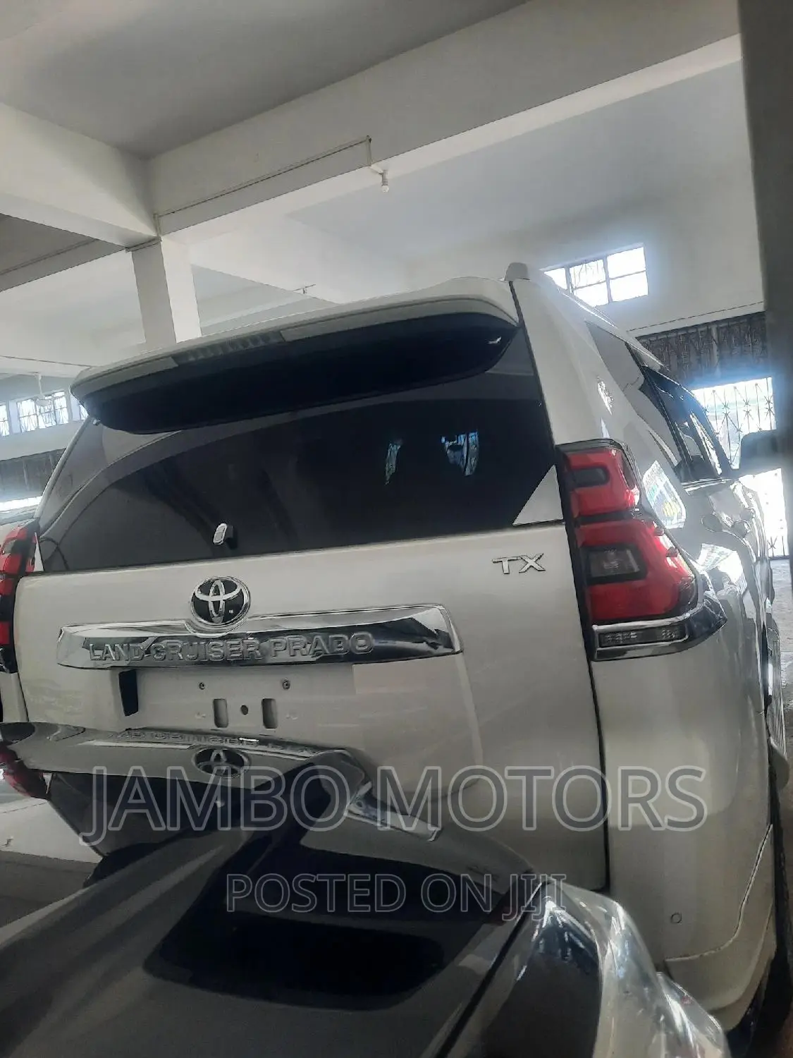 Toyota Land Cruiser Prado 2.8 2017 Silver