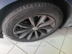Volkswagen Passat 2017 Gray