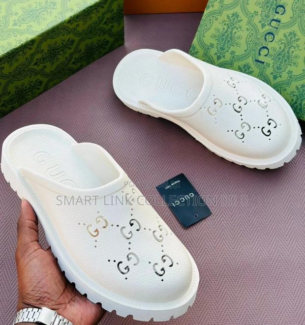 Gucci Slides - main view