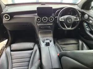 Mercedes-Benz GLC-Class 2017 Blue