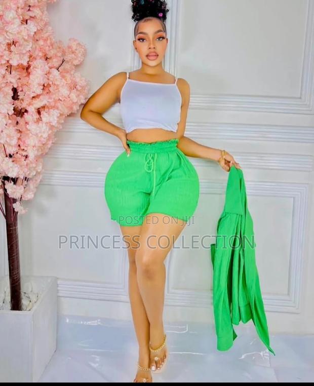 Two Piece Short Suit - thumbnail 7