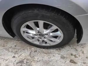 Mazda Axela 2017 Silver