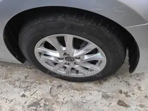 Mazda Axela 2017 Silver