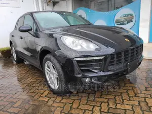 Porsche Macan 2016 Matt Black