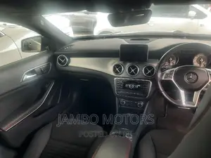 Mercedes-Benz GLA 250 2017 Black