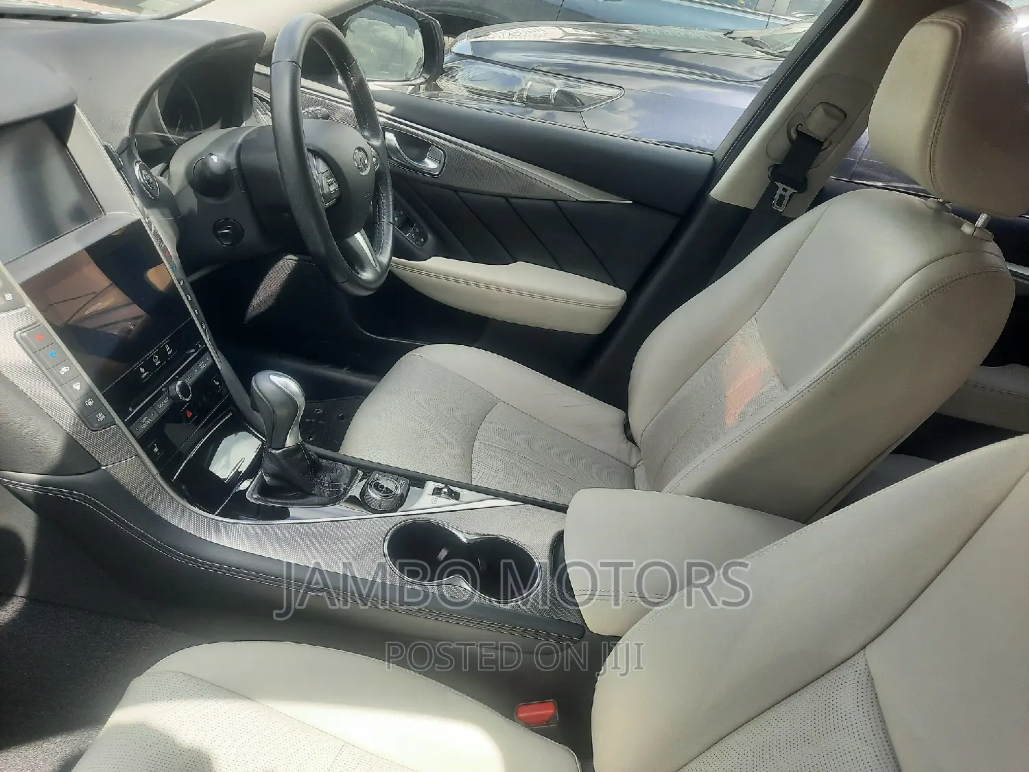 Nissan Skyline 2016 Blue