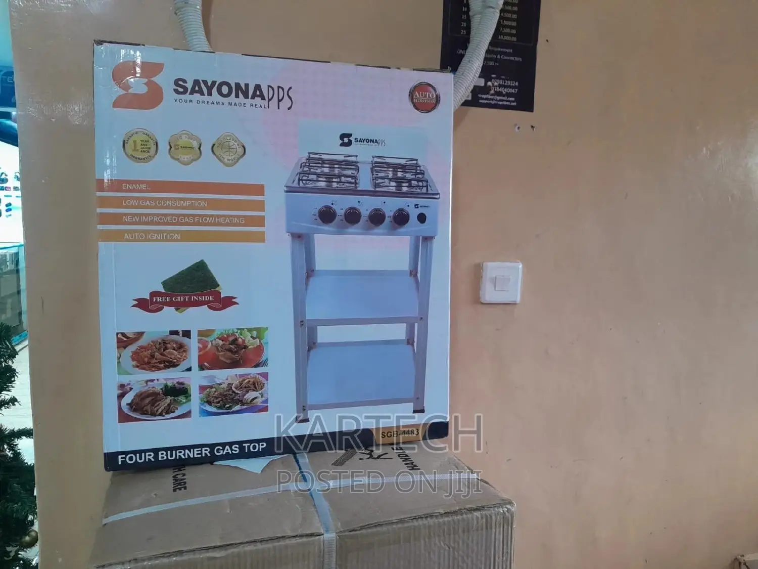 Sayona 4-Gas Cooker With Storage Shelves