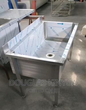 Modern Stainless Sink. - main view