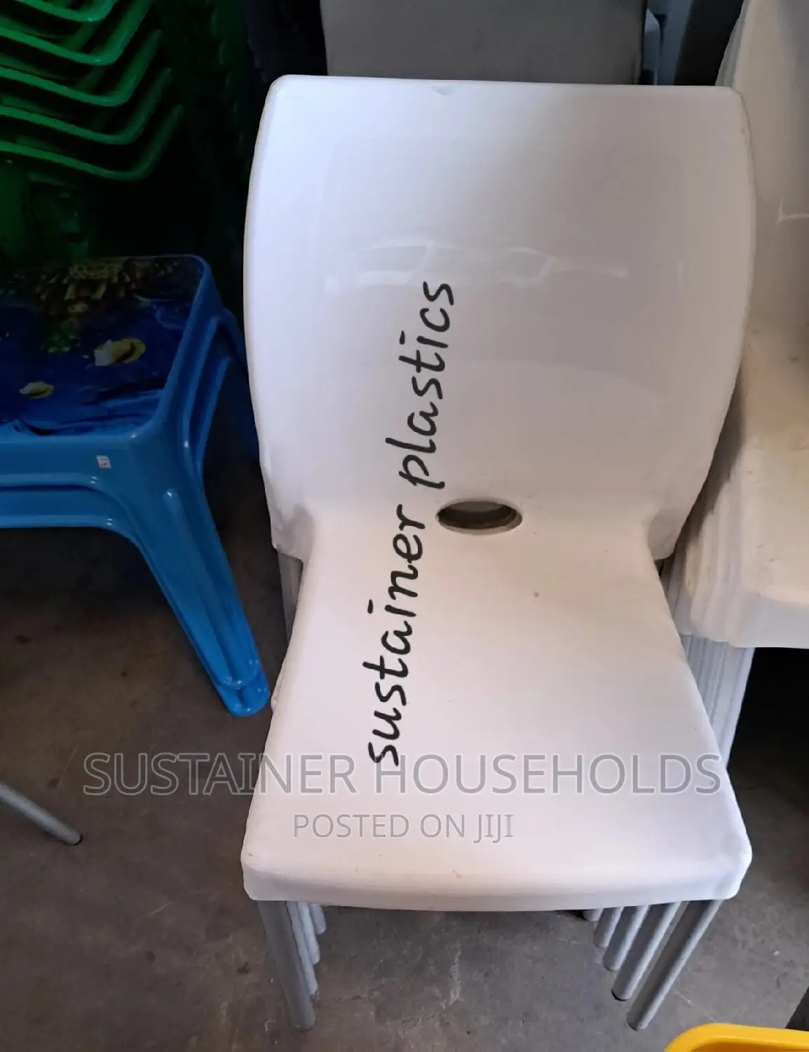 White Plastic Chairs With Metal Tubing Legs