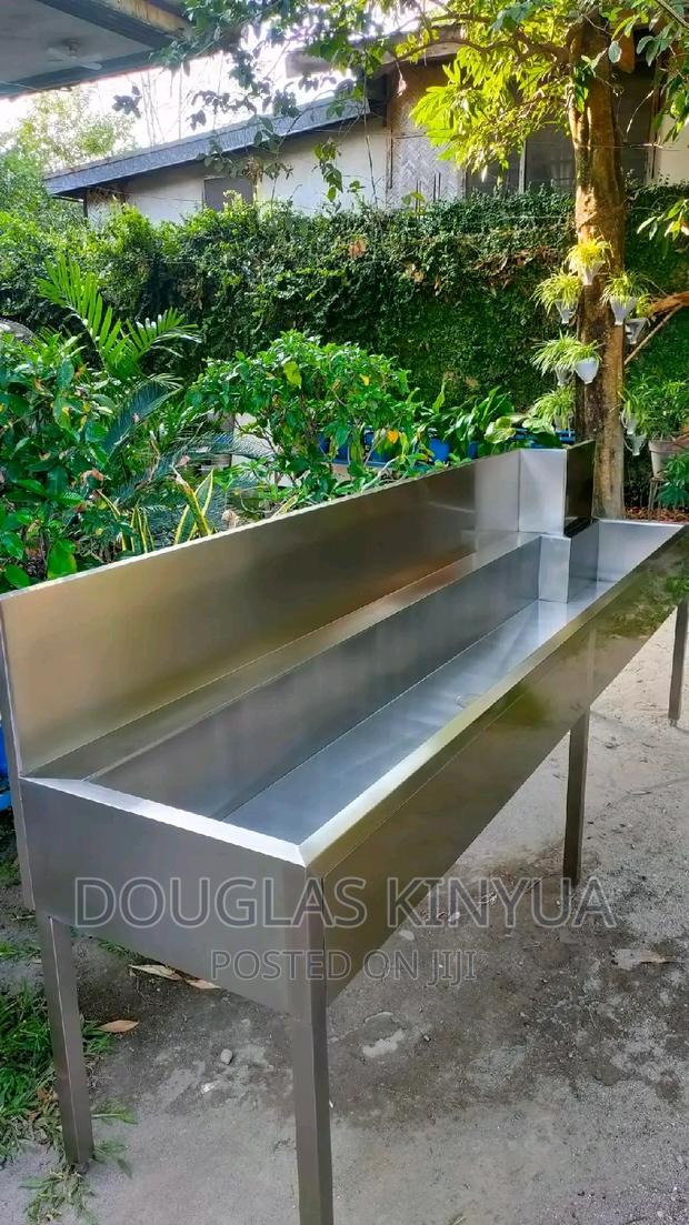 Modern Commercial Sink (Traff Commercial Sink). - main view